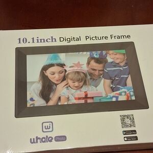 10.1 Inch Digital Picture Frame - Black